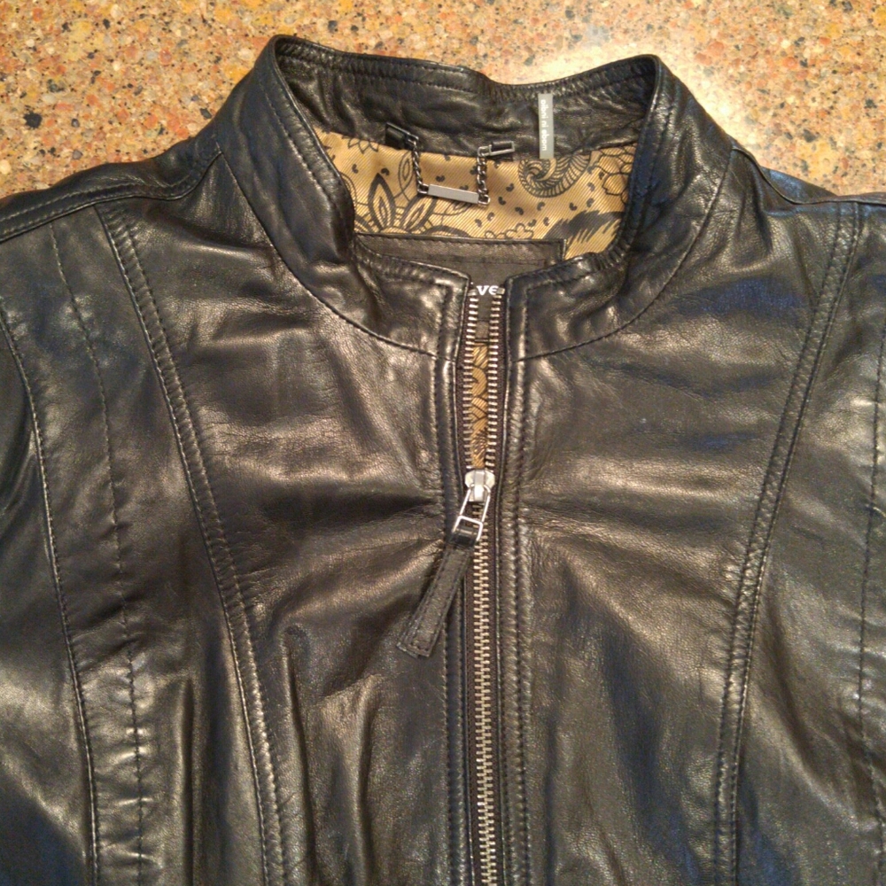 Black Rivet - Picture 11 of 13